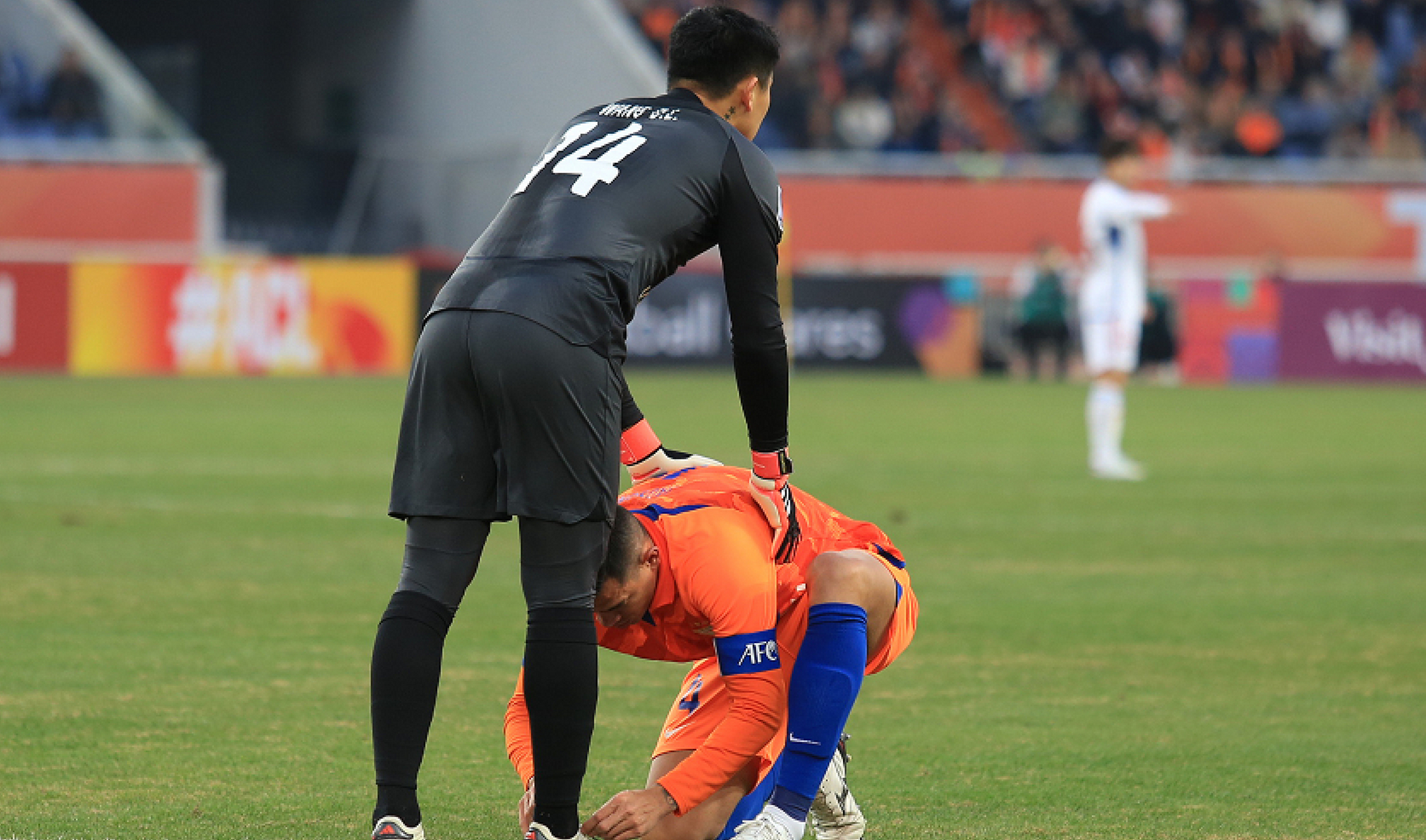 C7娱乐-紧随其后：足球赛事频繁开启新一波战役