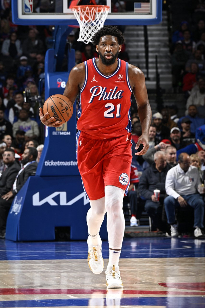 C7娱乐app-骑士主场大胜活塞，继续保持不败纪录的简单介绍