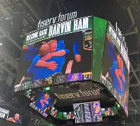 雄鹿主教练积极布置战术，调整球队节奏(雄鹿主教练积极布置战术,调整球队节奏)