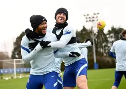 切尔西抢夺英超前四，积极备战残酷竞争